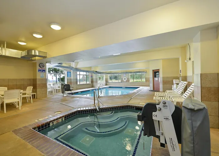 Comfort Suites Eugene